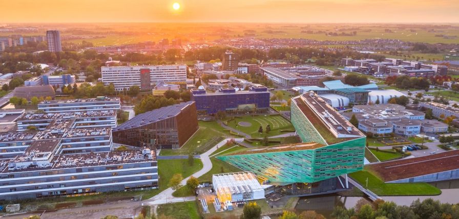 zernike campus licht luchtfoto